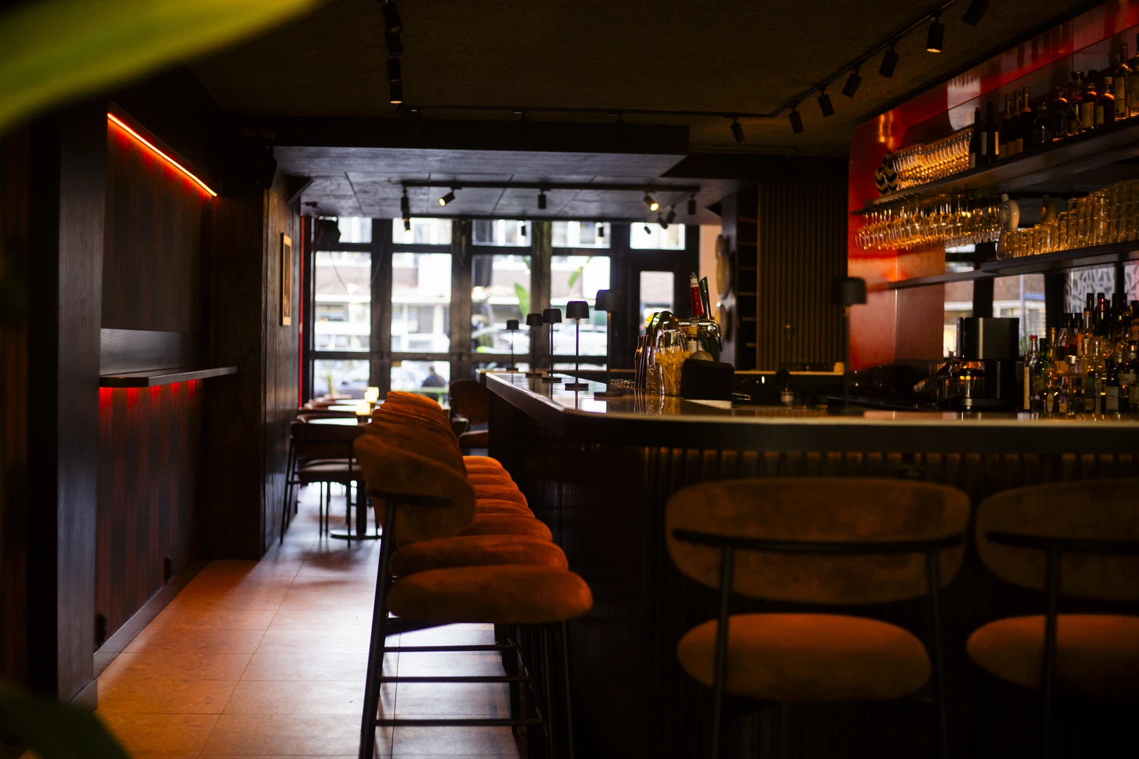 Alba urban bar interieur
